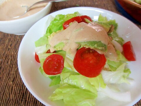 アボカドレタスプチトマトの豆腐ゴママヨドレッシング